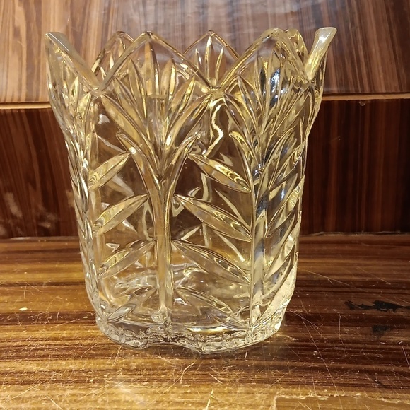 Vintage Fifth Ave. Crystal scalloped edge bowl - Picture 1 of 4